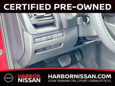Used 2023 Nissan Rogue SV FWD image 7