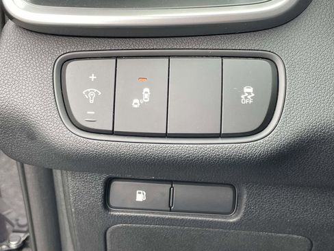 Used 2019 Kia Sorento LX image 20