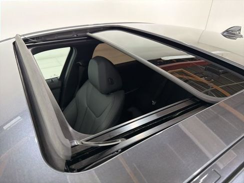 Used 2020 BMW 330i xDrive Sedan w/ Driving Assistance Package image 27