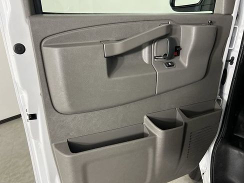 Used 2025 GMC Savana 2500 w/ Driver Convenience Package RWD image 18