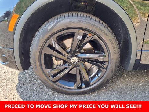 Used 2024 Volkswagen Tiguan SE R-Line image 7