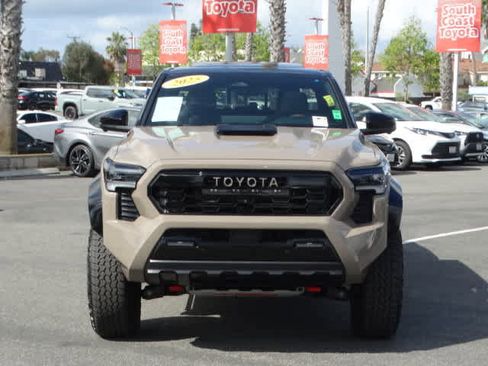 Used 2025 Toyota Tacoma TRD Pro AWD/4WD image 3