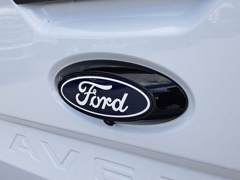 New 2025 Ford Maverick XL image 10