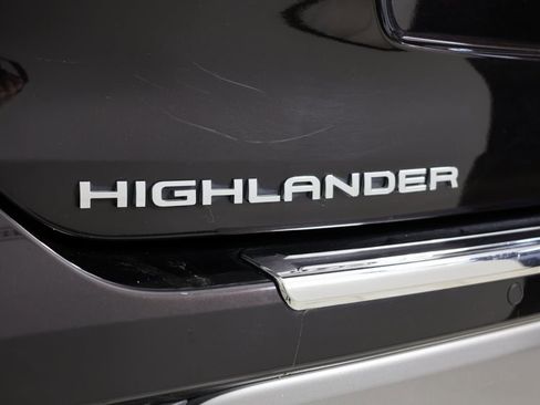 Used 2021 Toyota Highlander Platinum image 48