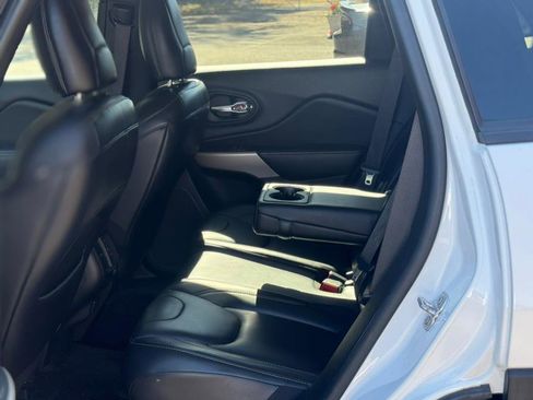 Used 2018 Jeep Cherokee Limited w/ High Altitude Package image 12