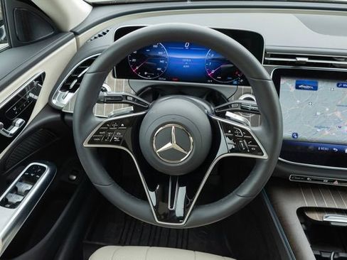 Used 2025 Mercedes-Benz E 350 4MATIC Sedan image 24