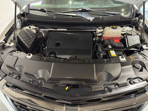 Used 2022 Chevrolet Traverse Premier w/ Redline Edition image 38