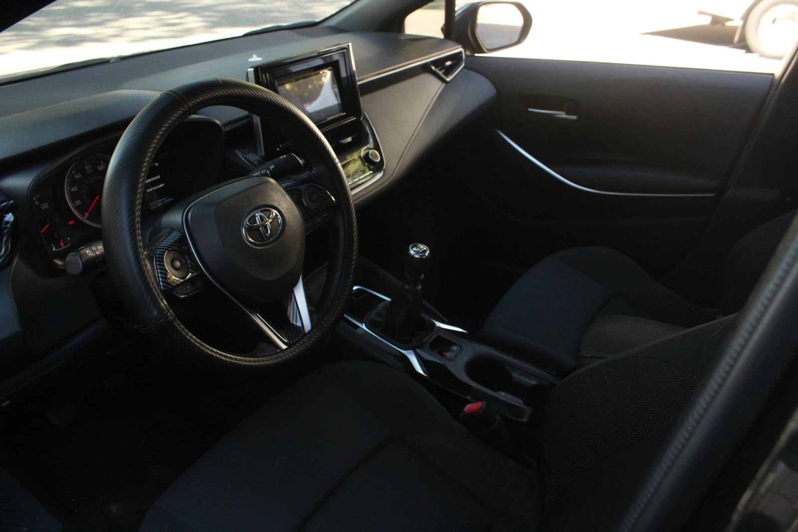 Used 2020 Toyota Corolla SE FWD image 13