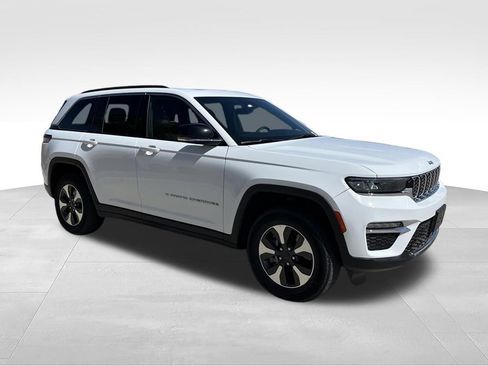 Used 2024 Jeep Grand Cherokee Limited 4xe AWD/4WD image 5