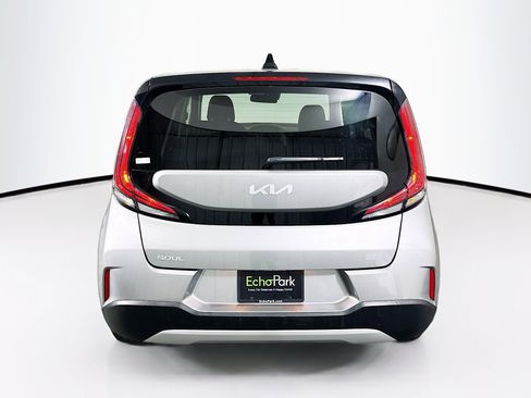 Used 2025 Kia Soul LX w/ LX Technology Package image 7