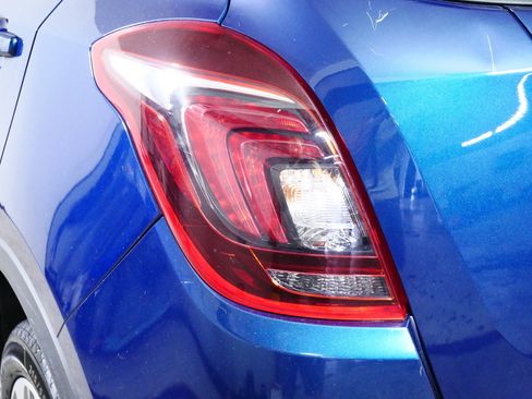 Used 2020 Buick Encore Preferred w/ Safety Package AWD/4WD image 17