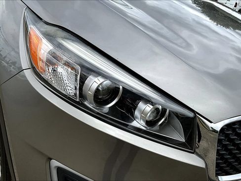 Used 2018 Kia Sorento L FWD image 27