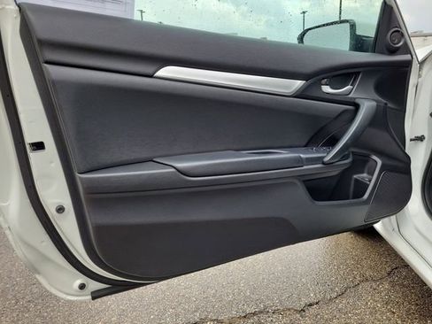 Used 2019 Honda Civic Sport image 11