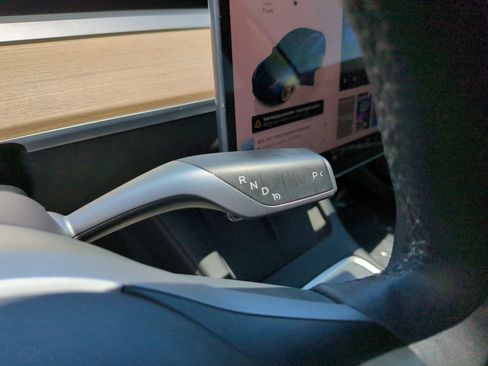 Used 2023 Tesla Model 3 Standard Range RWD image 35