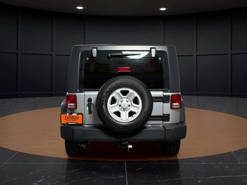 Used 2014 Jeep Wrangler Sport AWD/4WD image 4