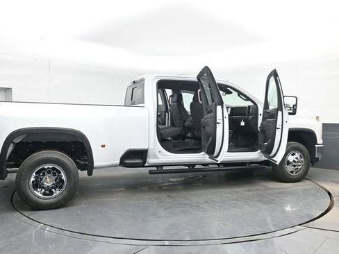 New 2026 Chevrolet Silverado 3500 LT image 49
