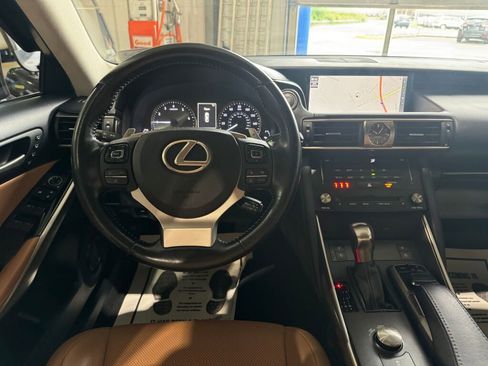 Used 2018 Lexus IS 300 AWD w/ Comfort Package image 23