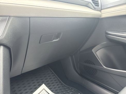 New 2025 Volkswagen Taos SEL image 42