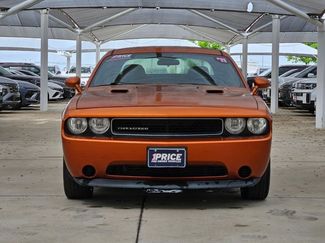 Used 2011 Dodge Challenger video 2