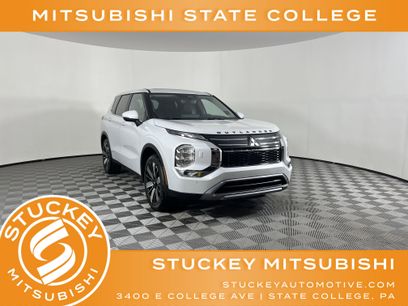 New 2025 Mitsubishi Outlander SE