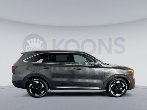 Used 2025 Kia Sorento SX Prestige image 8
