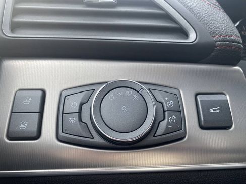 Used 2014 Lincoln MKX AWD w/ Equipment Group 102A image 39