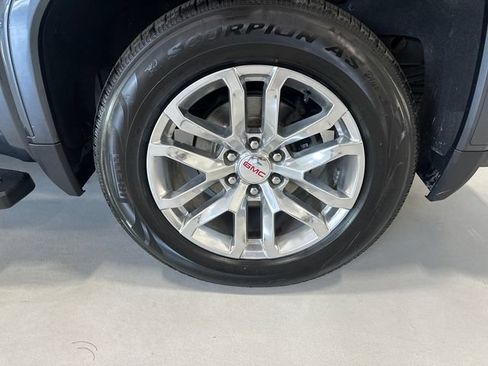 Used 2021 GMC Sierra 1500 SLT w/ X31 Off-Road Package AWD/4WD image 35