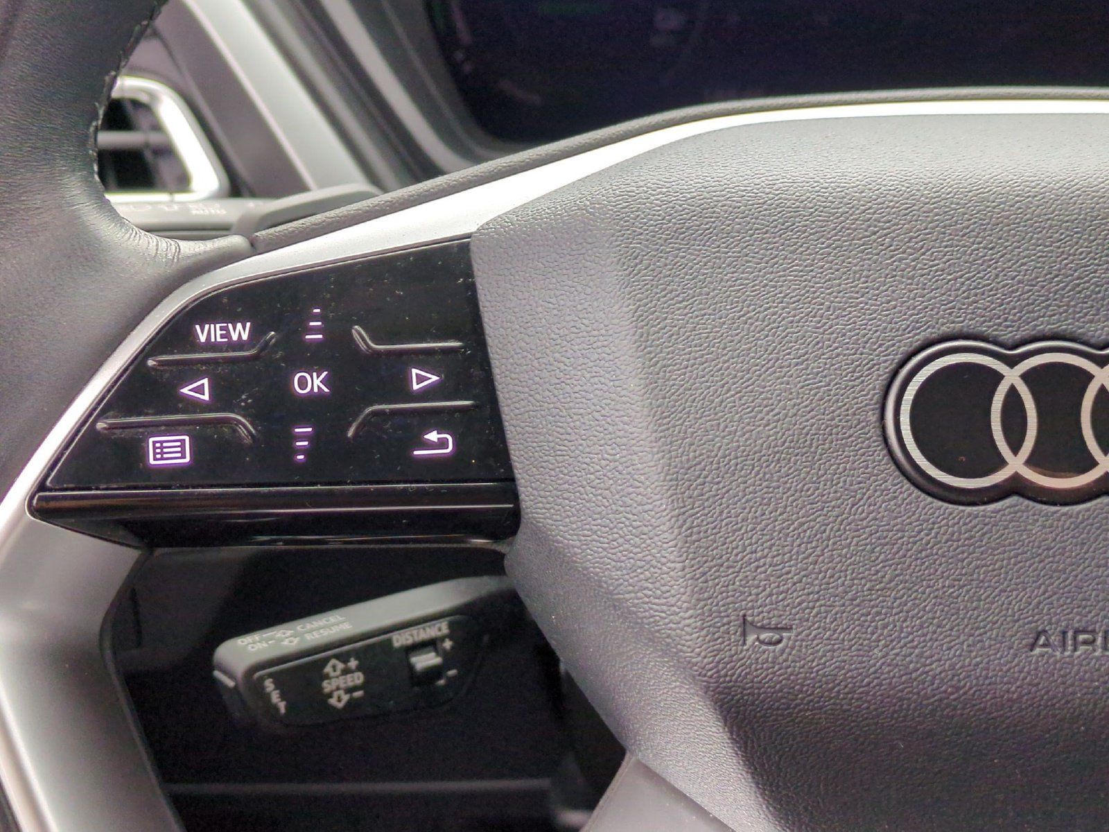 Used 2023 Audi Q4 e-tron Premium Plus w/ Premium Plus AWD/4WD image 10