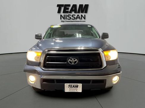 Used 2010 Toyota Tundra 4x4 CrewMax image 2
