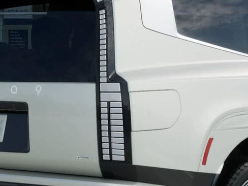 New 2026 Hyundai Ioniq 9 Calligraphy image 10