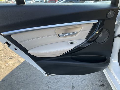 Used 2017 BMW 330e image 30