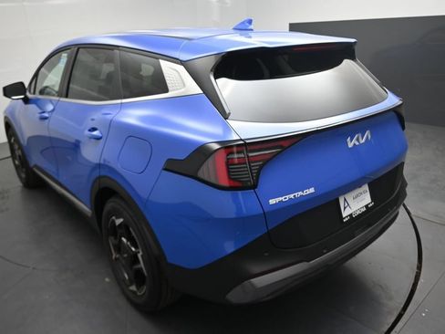 New 2026 Kia Sportage EX FWD image 10