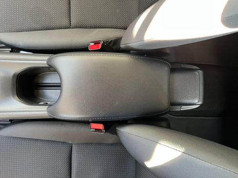 Used 2022 Honda HR-V LX image 23