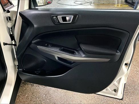 Used 2019 Ford EcoSport SE image 21