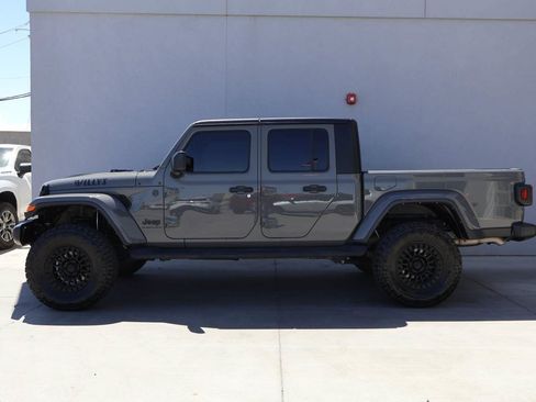 Used 2023 Jeep Gladiator Sport AWD/4WD image 2