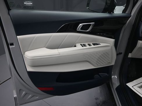 New 2026 Kia Carnival SX Prestige FWD image 10