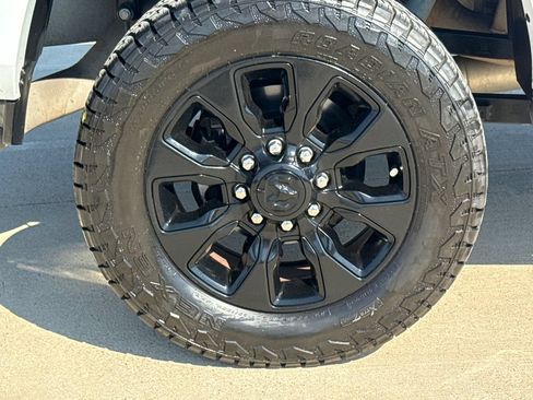 Used 2022 RAM 2500 Limited AWD/4WD image 9