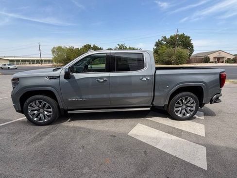 New 2026 GMC Sierra 1500 Denali w/ Denali Reserve Package AWD/4WD image 32