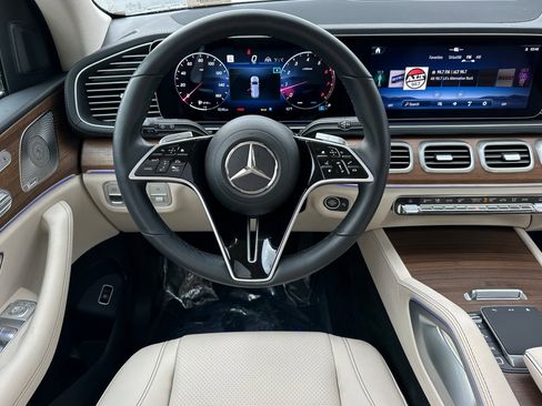 Certified 2025 Mercedes-Benz GLS 450 GLS 450 4MATICﾮ image 16