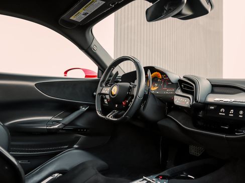 Used 2021 Ferrari SF90 Stradale image 34