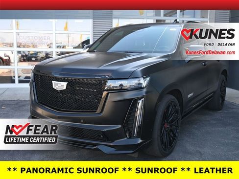 Used 2023 Cadillac Escalade V w/ LPO, ONYX Package image 1