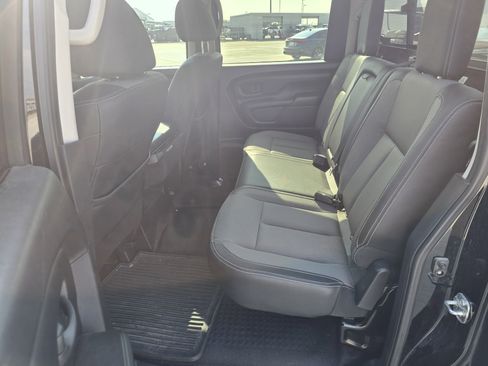 Used 2021 Nissan Titan S w/ S Utility Package image 11