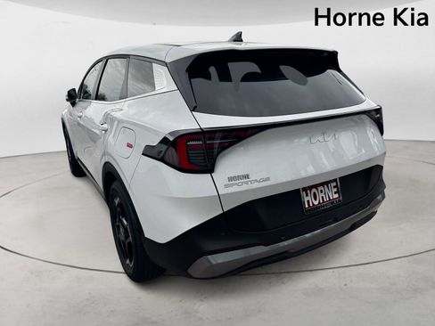 New 2026 Kia Sportage EX image 5