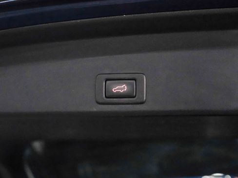 Used 2019 Subaru Ascent Touring w/ Popular Package #3 AWD/4WD image 48
