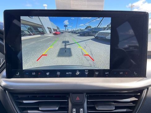 Used 2024 Ford Escape SE image 13