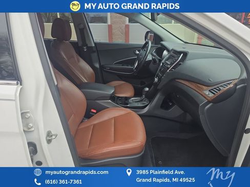 Used 2015 Hyundai Santa Fe Limited image 22