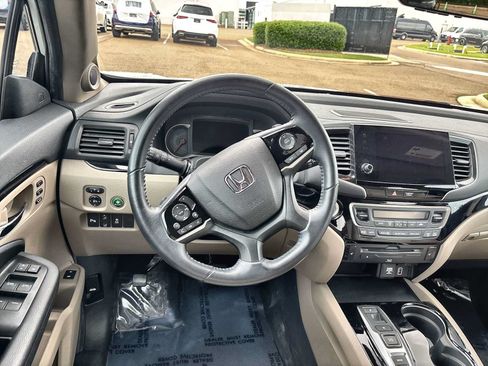 Used 2021 Honda Pilot Touring image 21