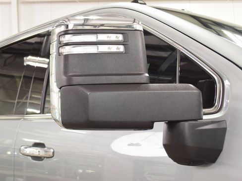 Used 2024 GMC Sierra 2500 Denali w/ Denali Reserve Package image 17