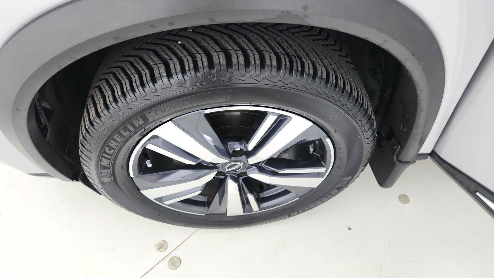 Used 2022 Nissan Rogue SL AWD/4WD image 38