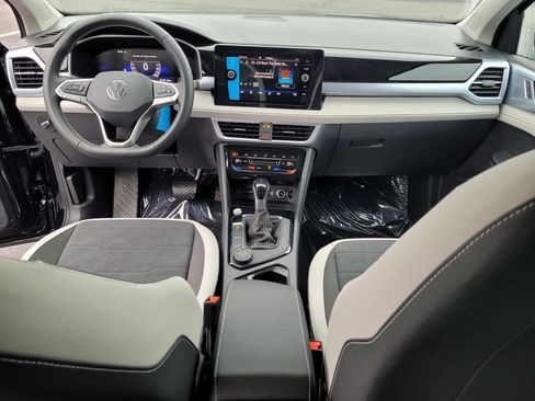 New 2026 Volkswagen Taos SE AWD/4WD image 15